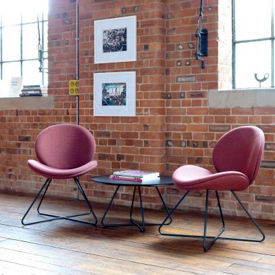 giggle-chairs-and-matching-table